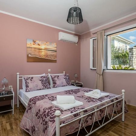 Sofia'S Apartments Razata Экстерьер фото