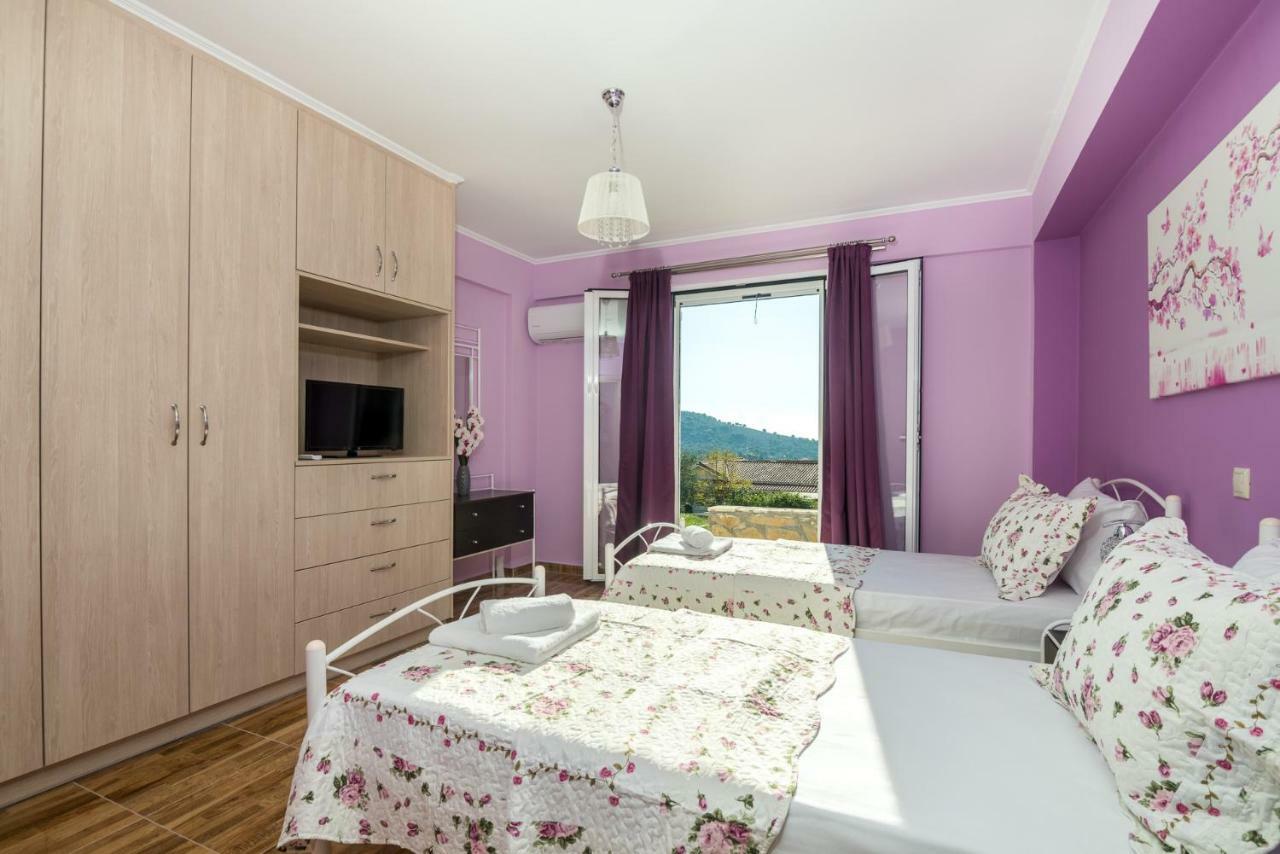 Sofia'S Apartments Razata Экстерьер фото